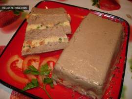 Полосатый печеночный паштет из куриной (индющиной) печени с сыром
