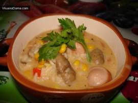 Сливочная Паэлья с сосисками и грибами