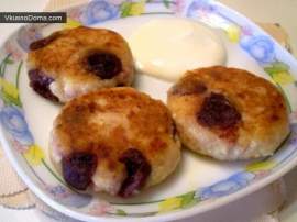 Сырники с черешней
