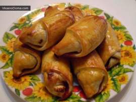 Рогалики с вишней
