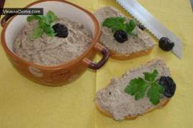 Нежный куриный паштет с черносливом