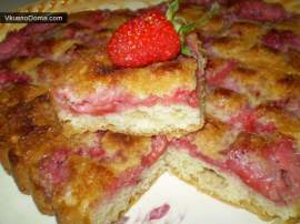 Пирог клубничный