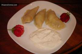 Вареники с клубникой