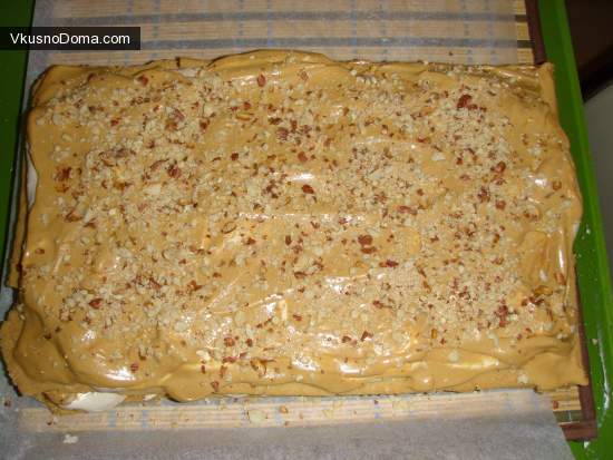 торт с бизе, сгущенкой и орехами торт с бизе, сгущенкой и орехами