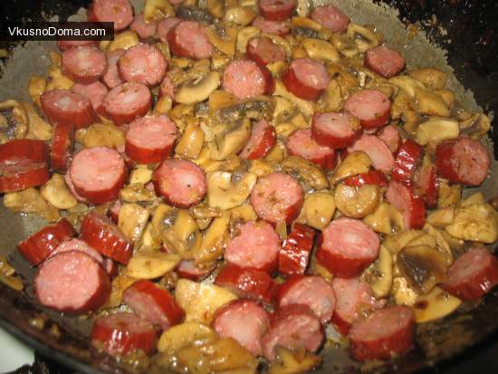 рецепт приготовления гречневая каша с сосисками и грибами