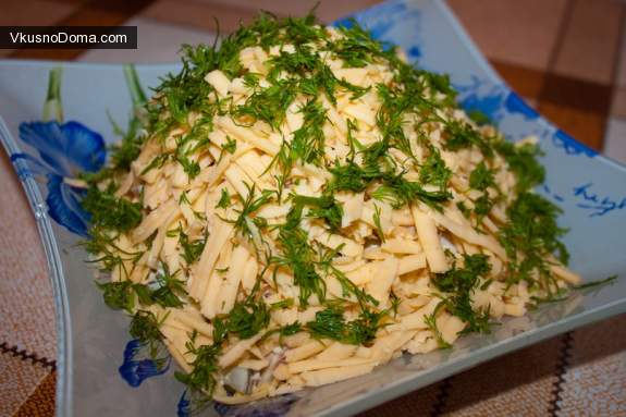 салат с ветчиной и соленым огурцом