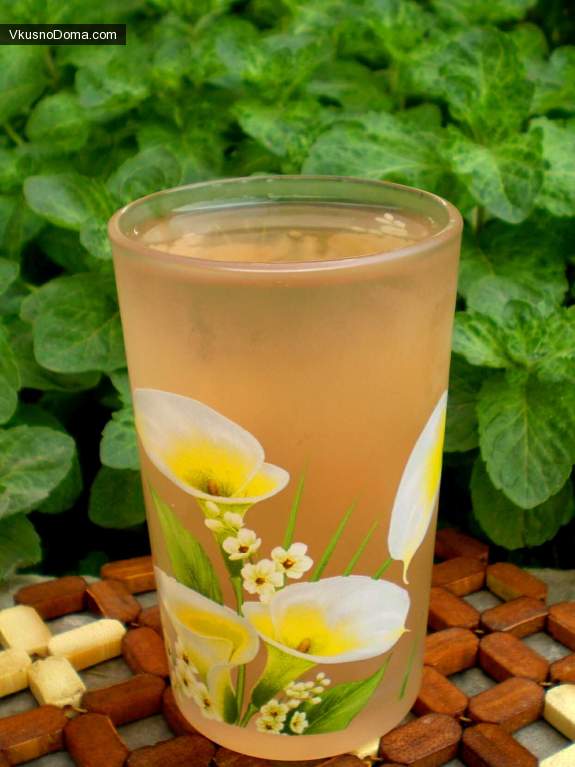 Компот из апельсинов,вишен и мелиссы